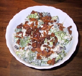 Rå Broccolisalat